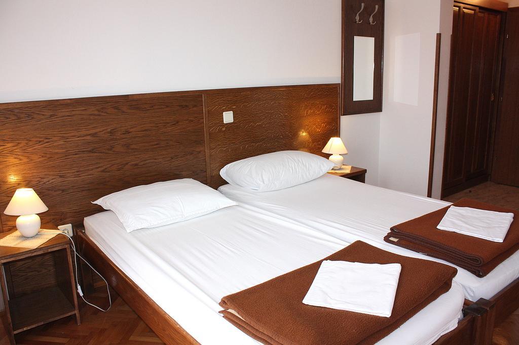 Mb Bed&Breakfast 帕格 客房 照片